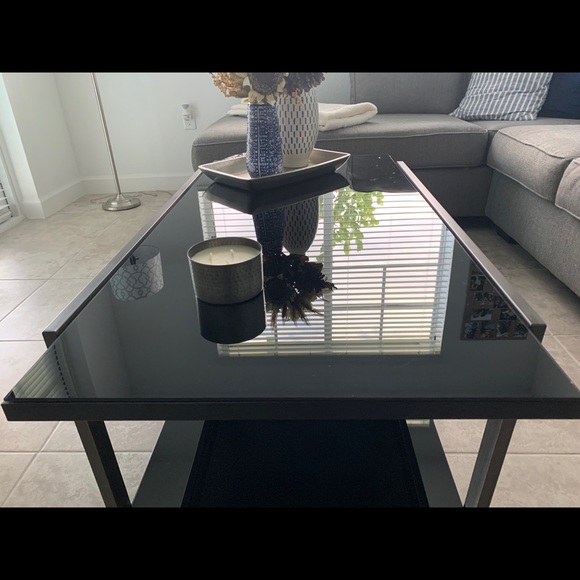 COFFEE TABLE SET (Rollynx Ashley Furniture) - Picture 4 of 8